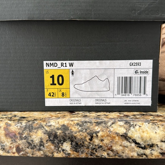 Adidas Original NMD R1 - Picture 3 of 5